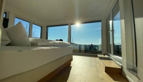 Penthouse with Roof Terrace and Sauna