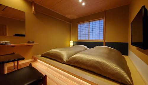 Twin Room with Private Bathroom