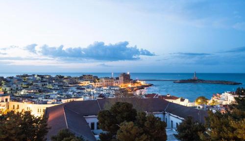 Deluxe Double Room with Sea View and Balcony