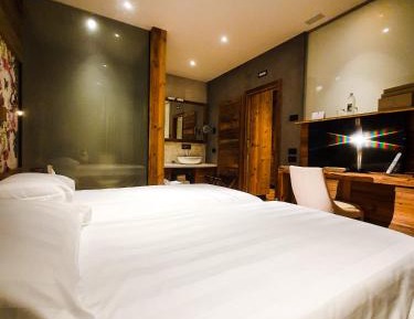 Family Suite with Balcony