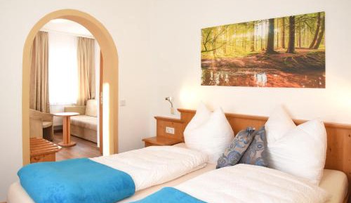 Double Room with Balcony (3 Adults)