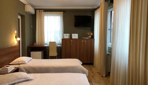 Comfort Triple Room with Shower