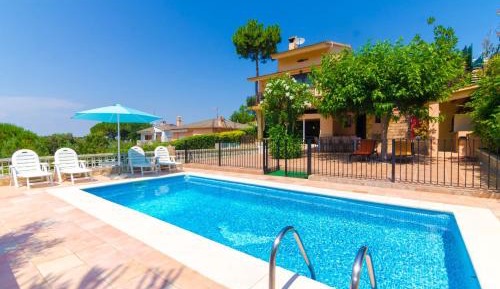 Villa with Private Pool