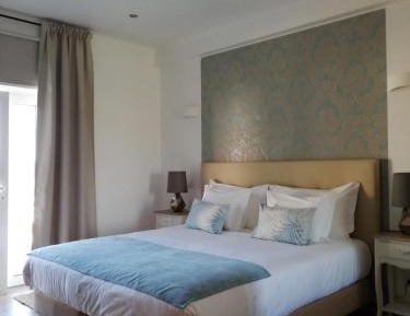 Double or Twin Room with Swimming Pool Access