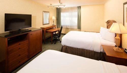 Standard Queen Room with Two Queen Beds