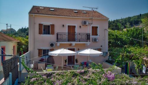 Studio (2 Adults)