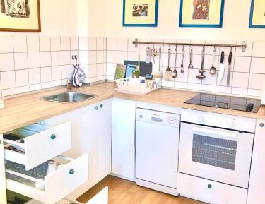 Alaune Blue Apartment (1-2 Bedrooms)