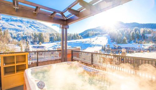 One-Bedroom Suite with Hot Tub