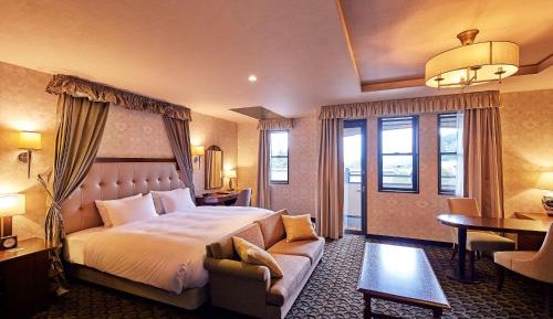 Deluxe Double Room with Mountain View