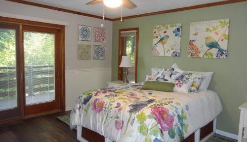 Queen Room with Garden View