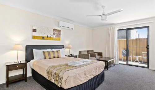 Executive Queen Room