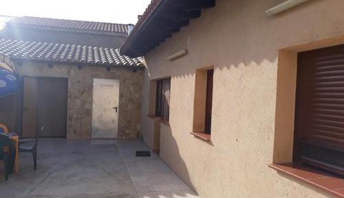 Single Bed in Mixed Dormitory Room