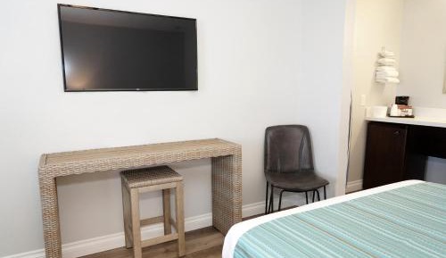 Queen Room - Pet Friendly