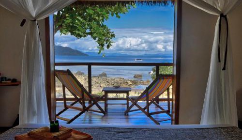 Double or Twin Room with Side Sea View