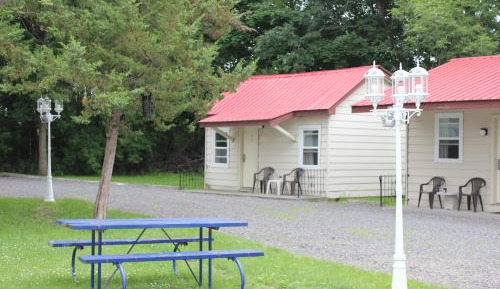 Deluxe Cottage - Non-Smoking