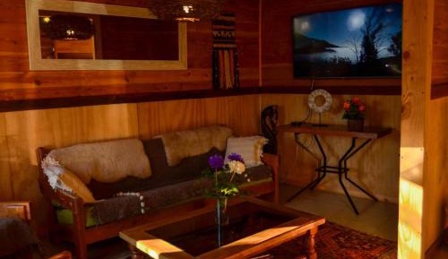 Quadruple Room with Private Bathroom