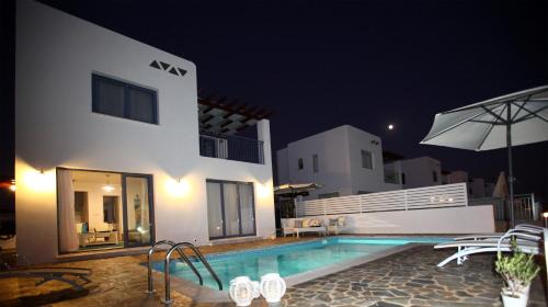 Three-Bedroom Villa with Private Pool (6 Adults)