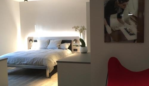 Deluxe Queen Room