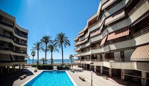 Two-Bedroom Apartment with Terrace - Beach Front