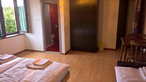 Triple Room with Private Bathroom