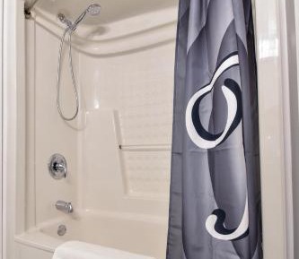 Studio Apartment (Double-O-Seven)