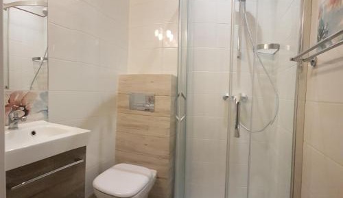 Double or Twin Room with Bathroom