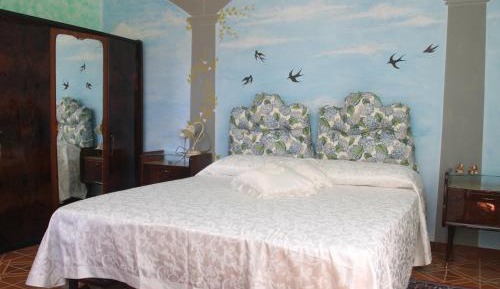 Quadruple Room with Private Bathroom