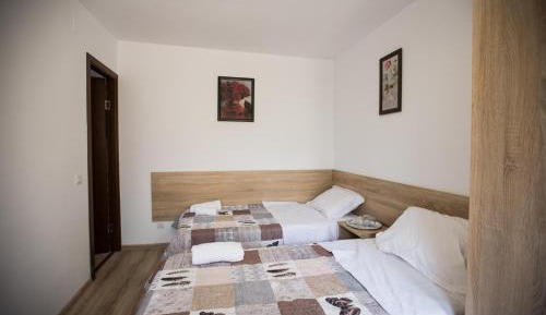 Twin Room with Private Bathroom
