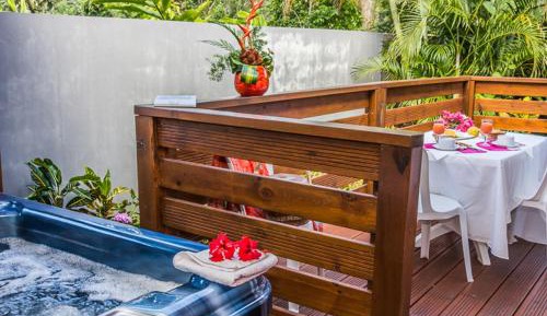 Cerise One-Bedroom House