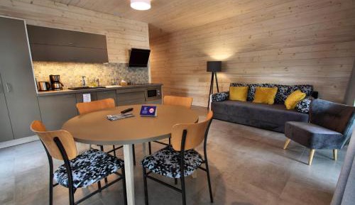 Two-Bedroom Apartment with Marina View