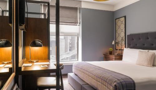 Deluxe King Room
