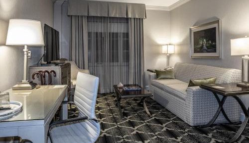One-Bedroom Suite