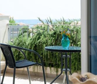 Studio Apartment with Sea View