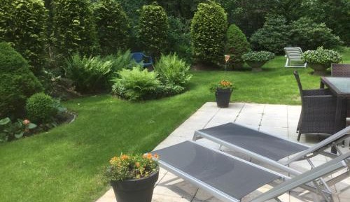 Deluxe Two-Bedroom Apartment with Garden View
