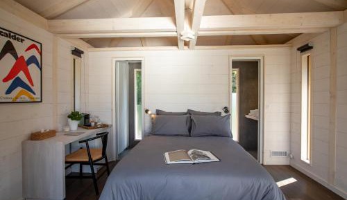 Standard Hut