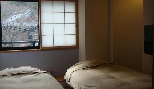 Twin Room with Shared Bathroom