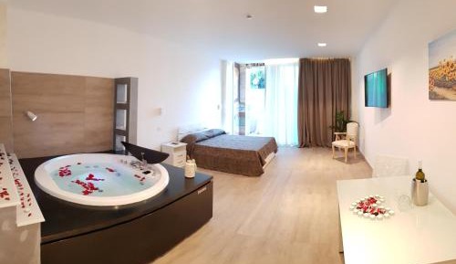 Suite with Spa Bath