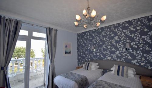 Double Room with Sea View and Balcony