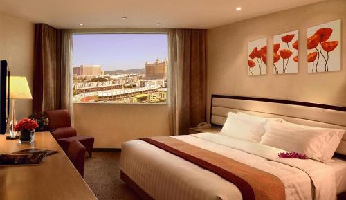 Executive Deluxe Double or Twin Room