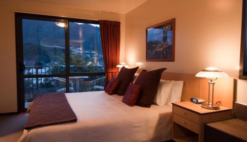 Executive Studio with Spa Bath 