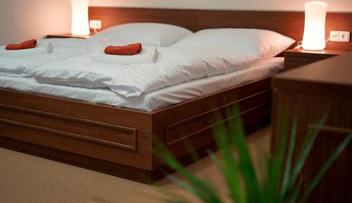 King Suite with Spa Bath