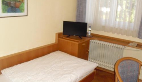 Budget Single Room