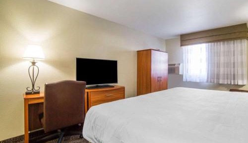 King Room - Non-Smoking