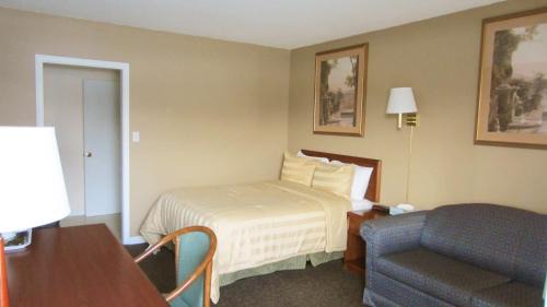 Standard Room with One Double Bed