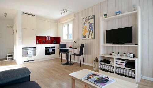 Studio Apartment