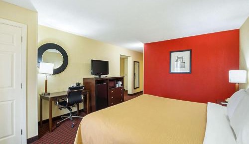 Two-Bedroom Family Suite