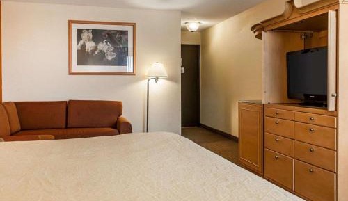 King Room - Non-Smoking