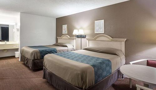 Standard Queen Room with Two Queen Beds - Non-Smoking