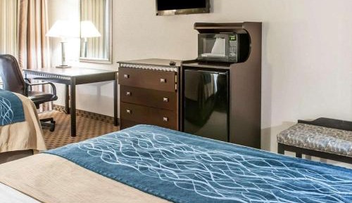 Queen Room with Two Queen Beds - Accessible/Non-Smoking 