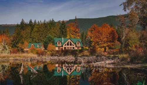 Four-Bedroom Holiday Home